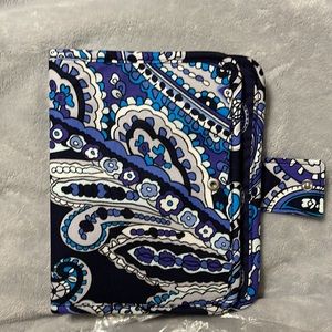 Vera Bradley Iconic Zip-In Brush Case Deep Night Paisley